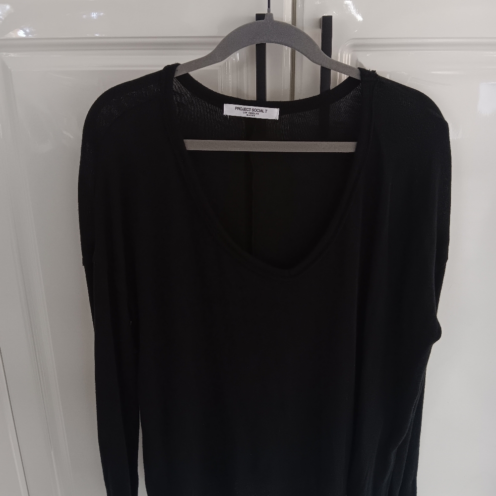Project Social v neck top nwot